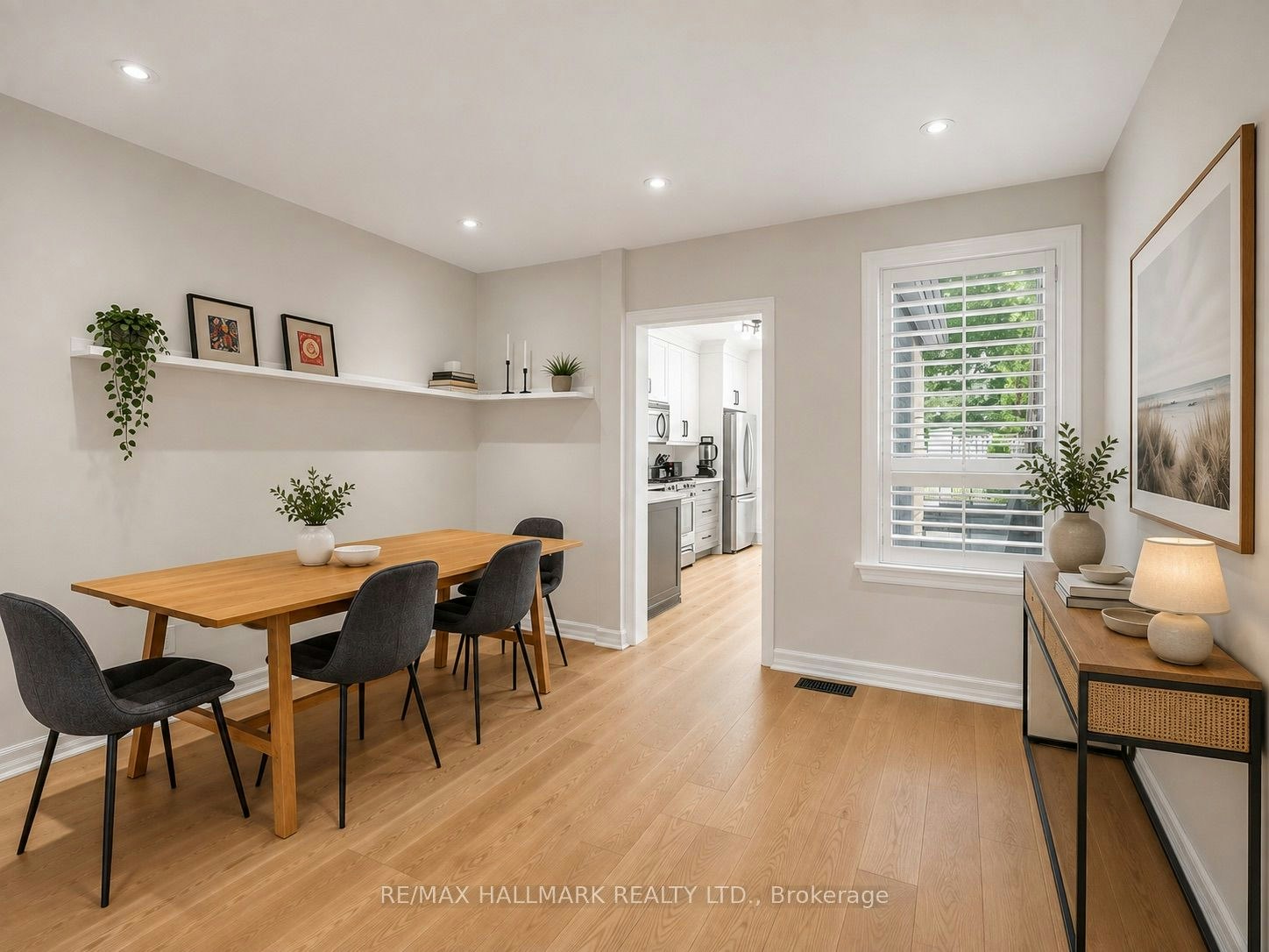 40 Corley Avenue, Toronto, ON, M4E 1T9 - 6