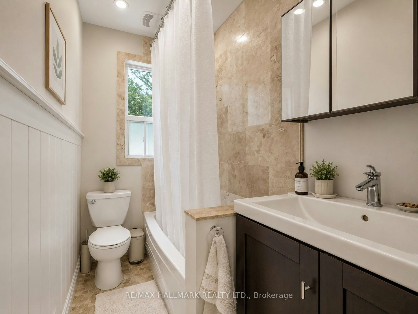 40 Corley Avenue, Toronto, ON, M4E 1T9 - 20