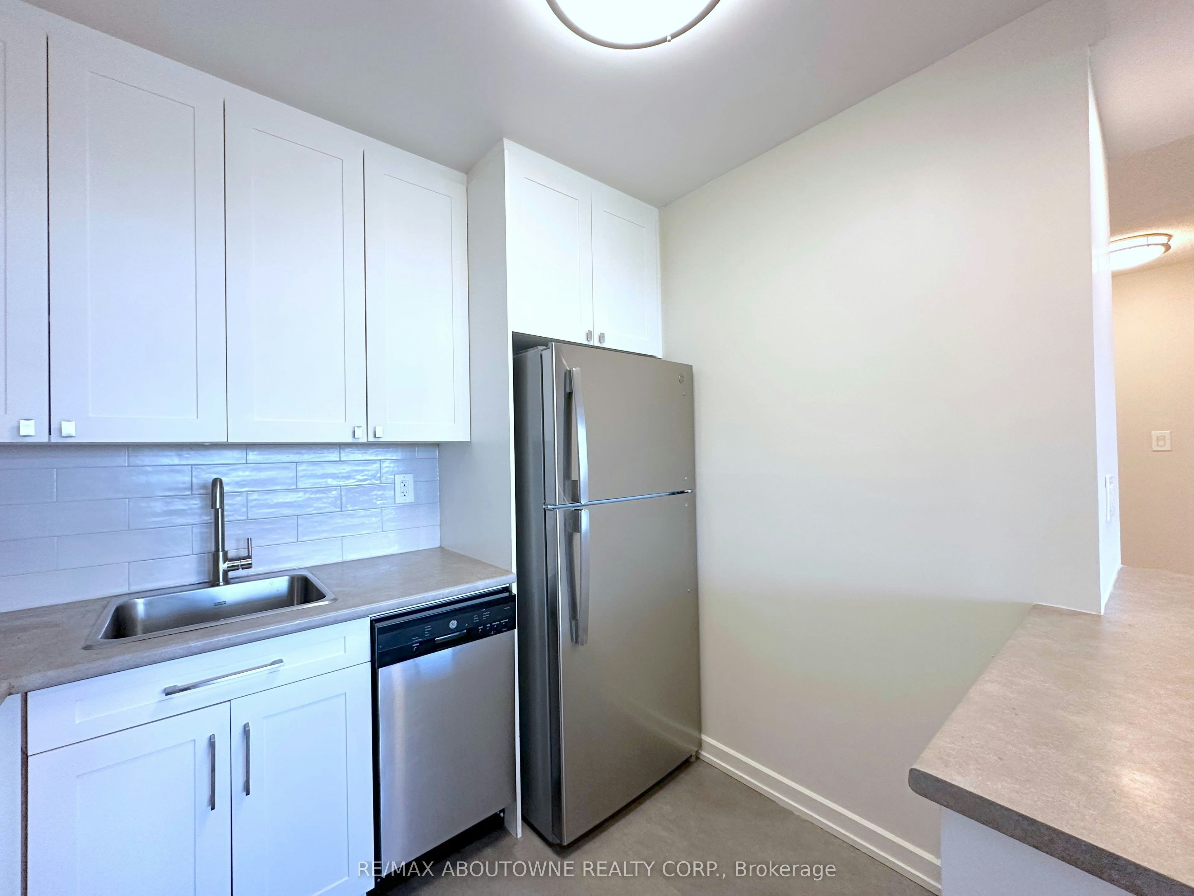 519-30 Denton Avenue, Toronto, ON, M1L 4P2 - 7