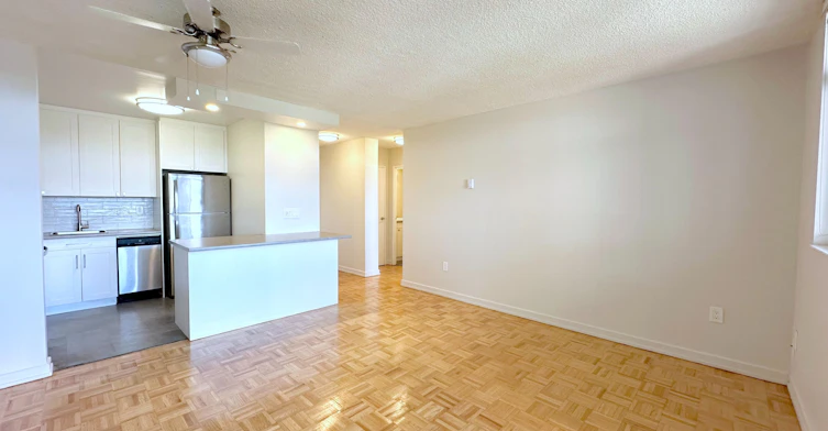 519-30 Denton Avenue, Toronto, ON, M1L 4P2 - 2