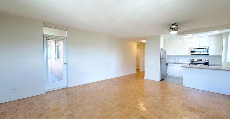 925-30 Denton Avenue, Toronto, ON, M1L 4P2 - 2