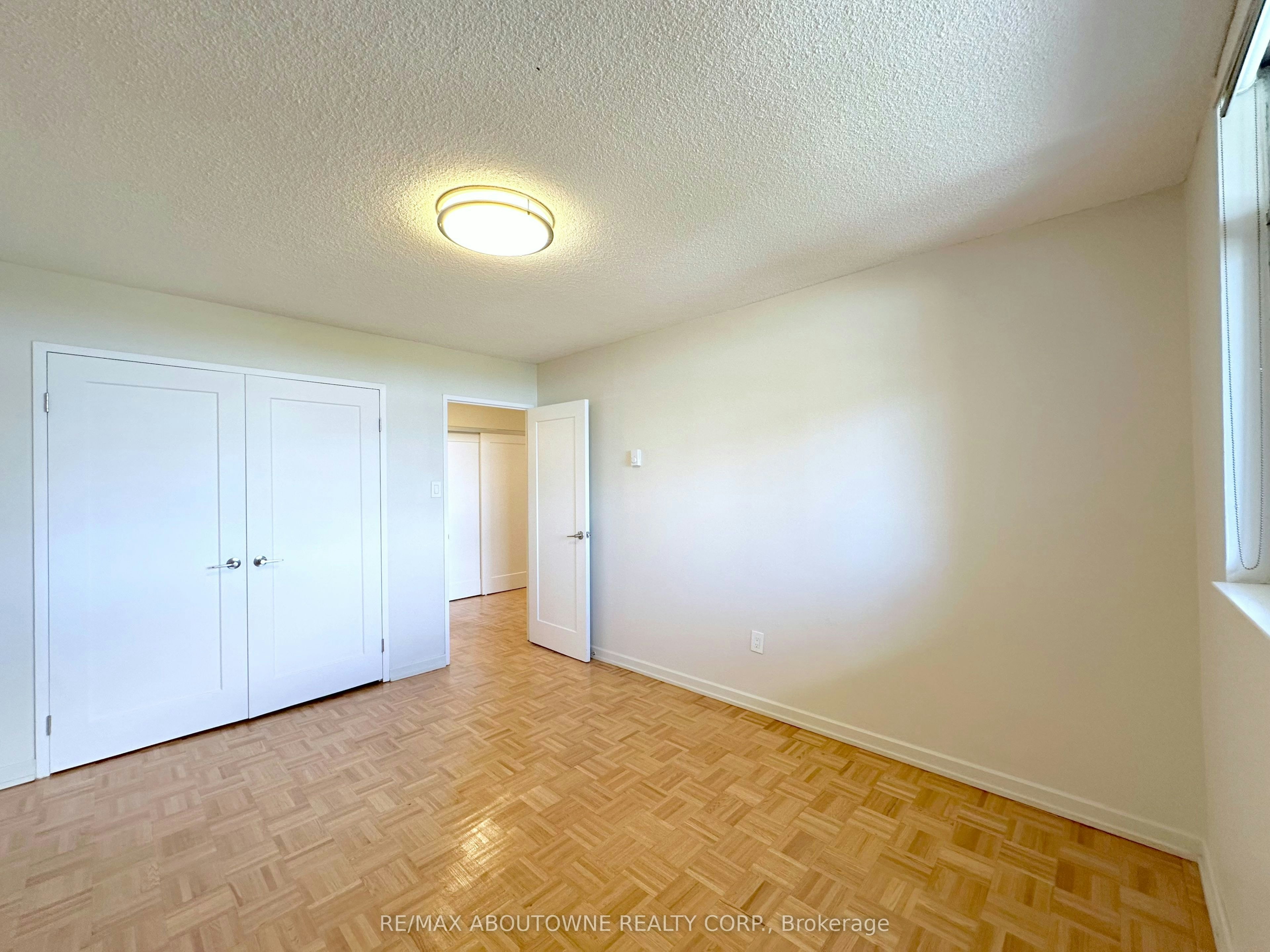 925-30 Denton Avenue, Toronto, ON, M1L 4P2 - 9