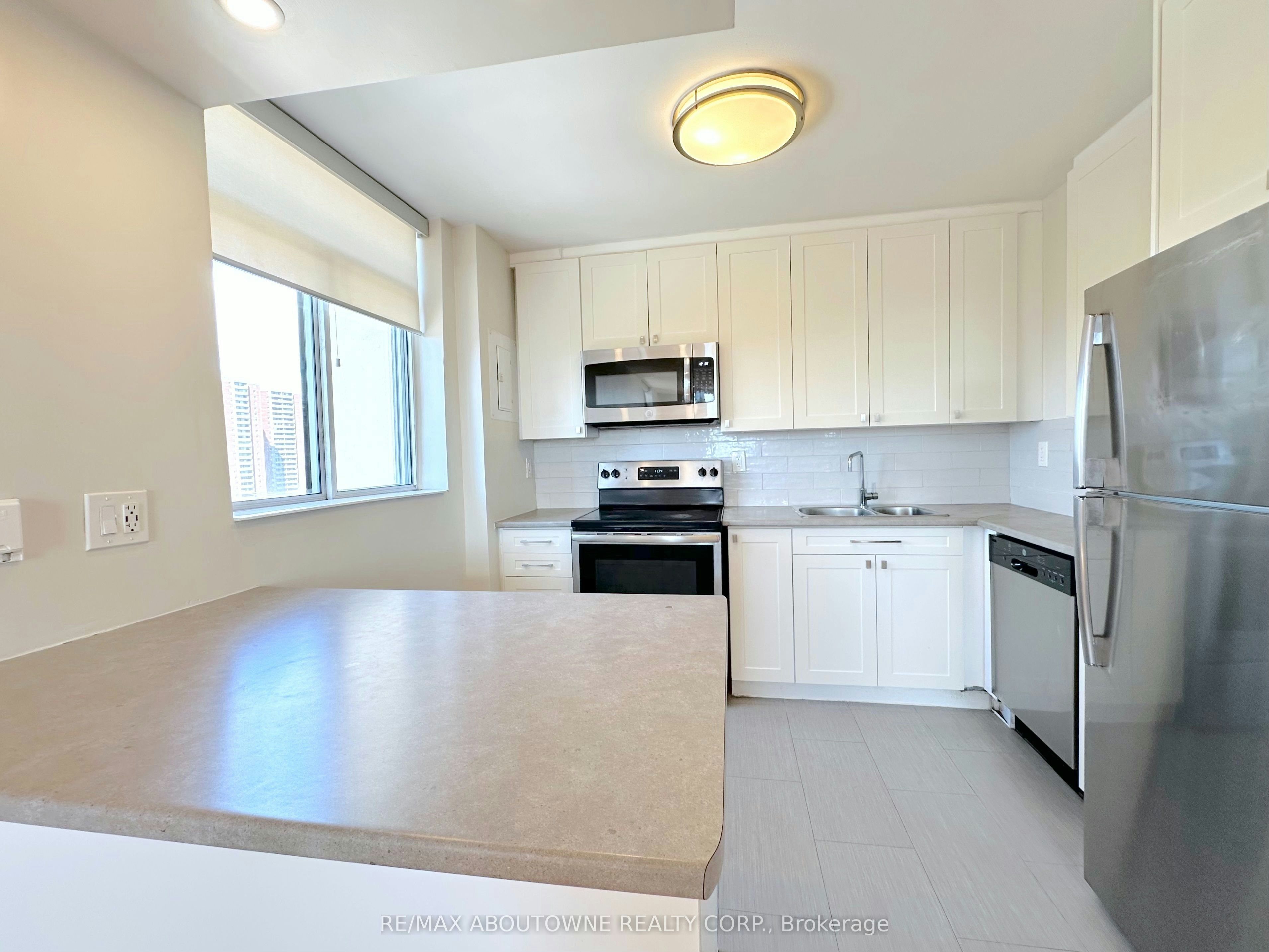 1524-30 Denton Avenue, Toronto, ON, M1L 4P2 - 6