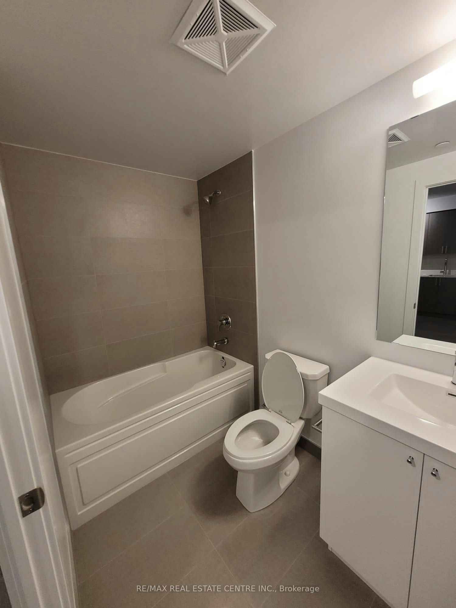 2313-2550 Simcoe Street, Oshawa, ON, L1L 0R5 - 17