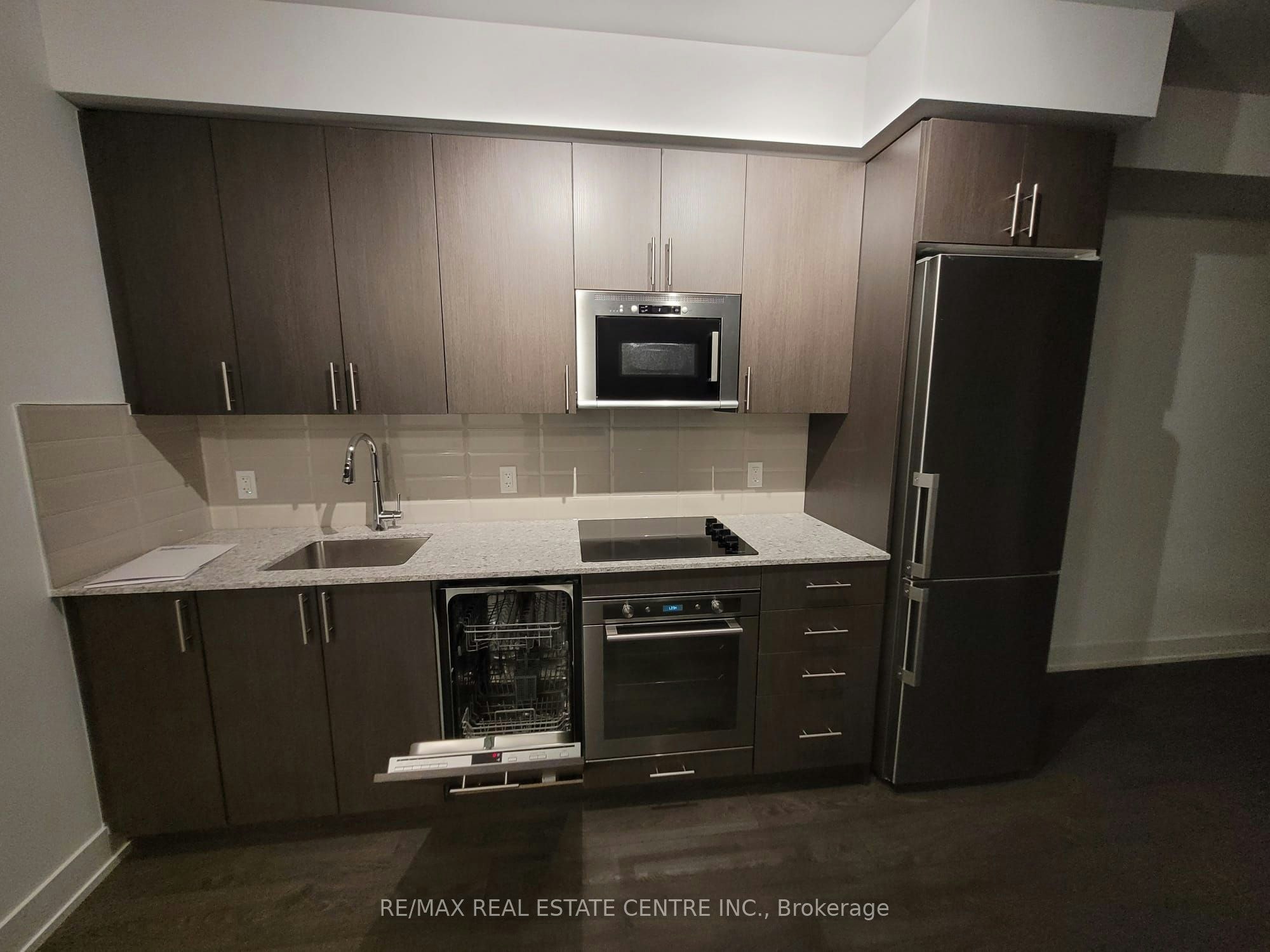 2313-2550 Simcoe Street, Oshawa, ON, L1L 0R5 - 11