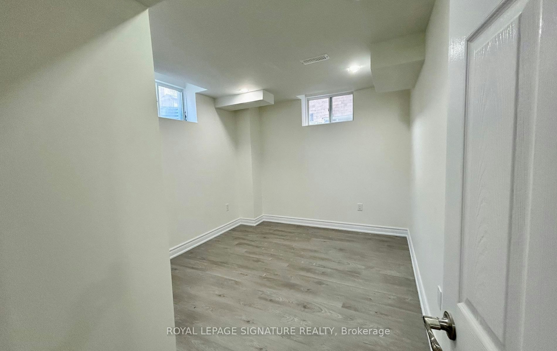 Bsmt-214 Flood Avenue, Clarington, ON, L1B 0W6 - 11