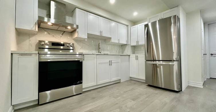 Bsmt-214 Flood Avenue, Clarington, ON, L1B 0W6 - 6
