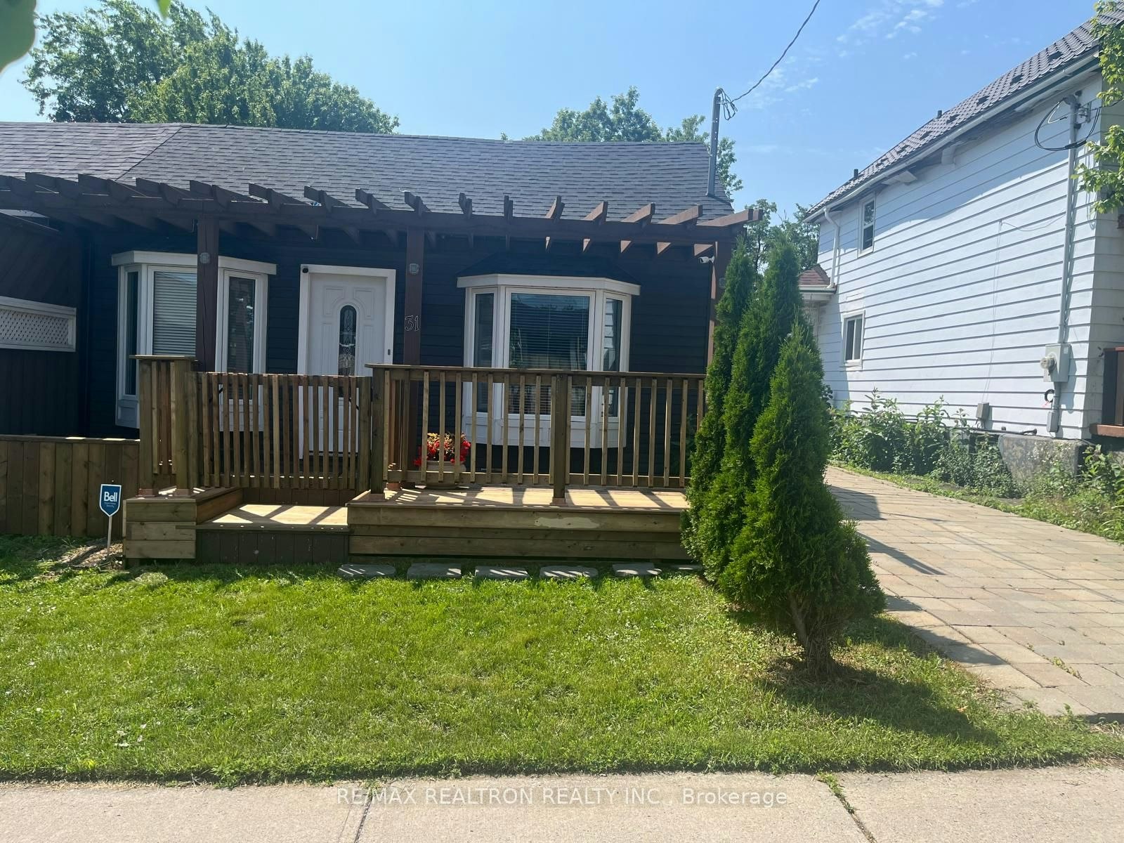 31 Albany Street, Oshawa, ON, L1H 2Y9