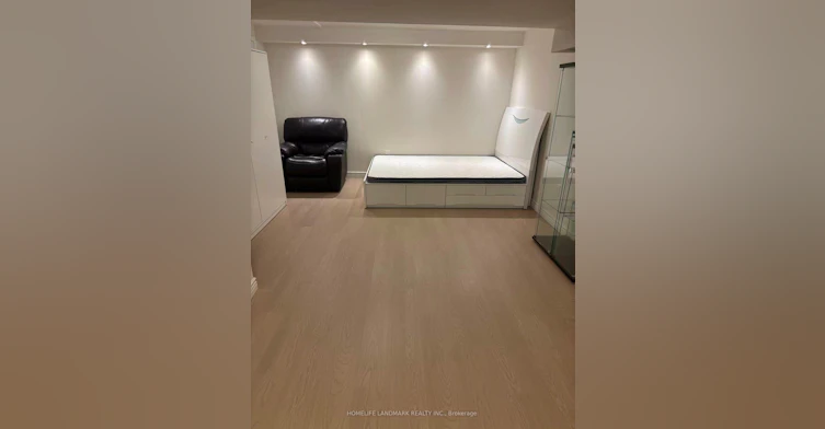 2-72 Dusay Place, Toronto, ON, M1W 2N2 - 2