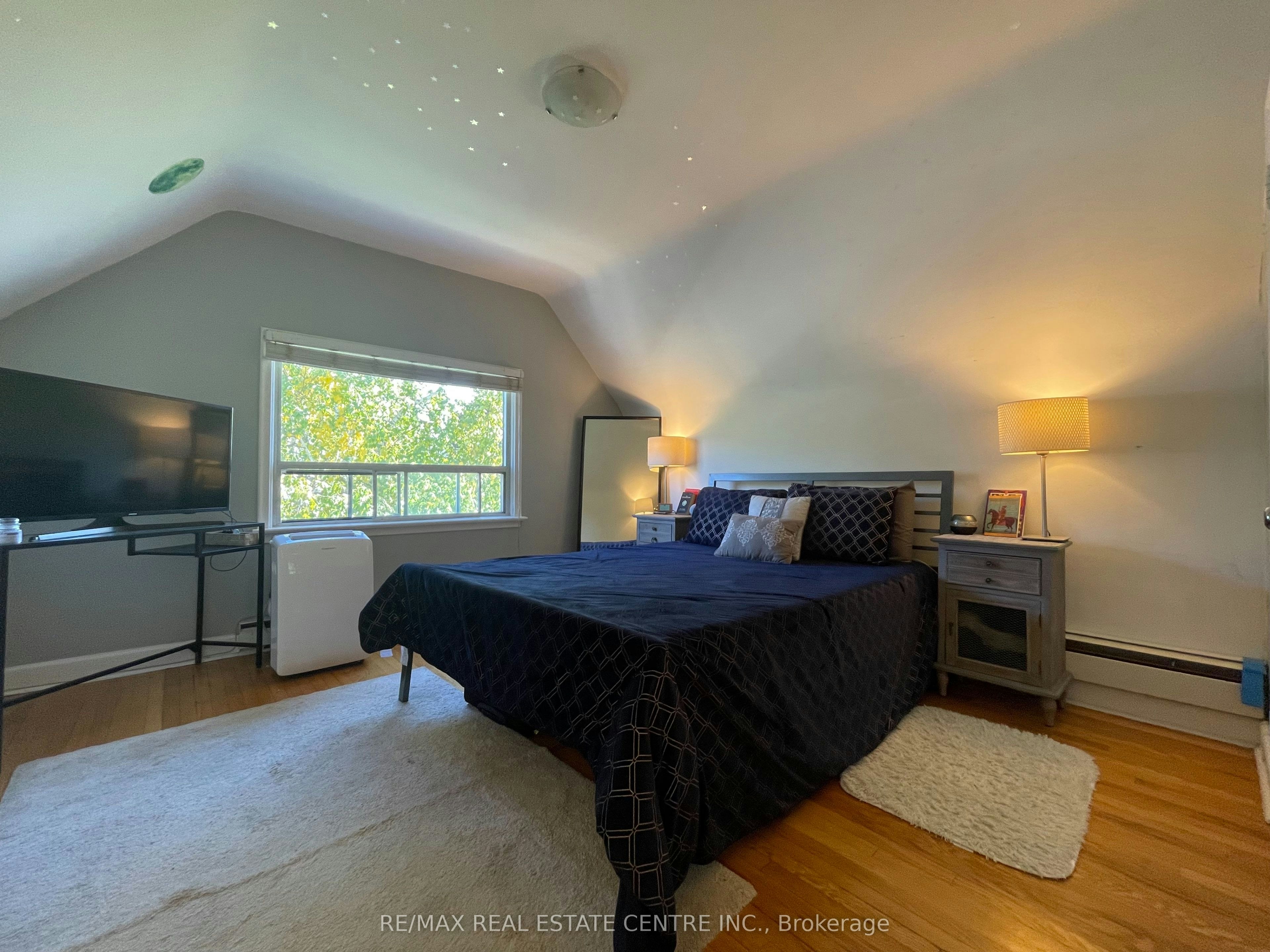 Main Floor-34 Singleton Road, Toronto, ON, M1R 1H9 - 12