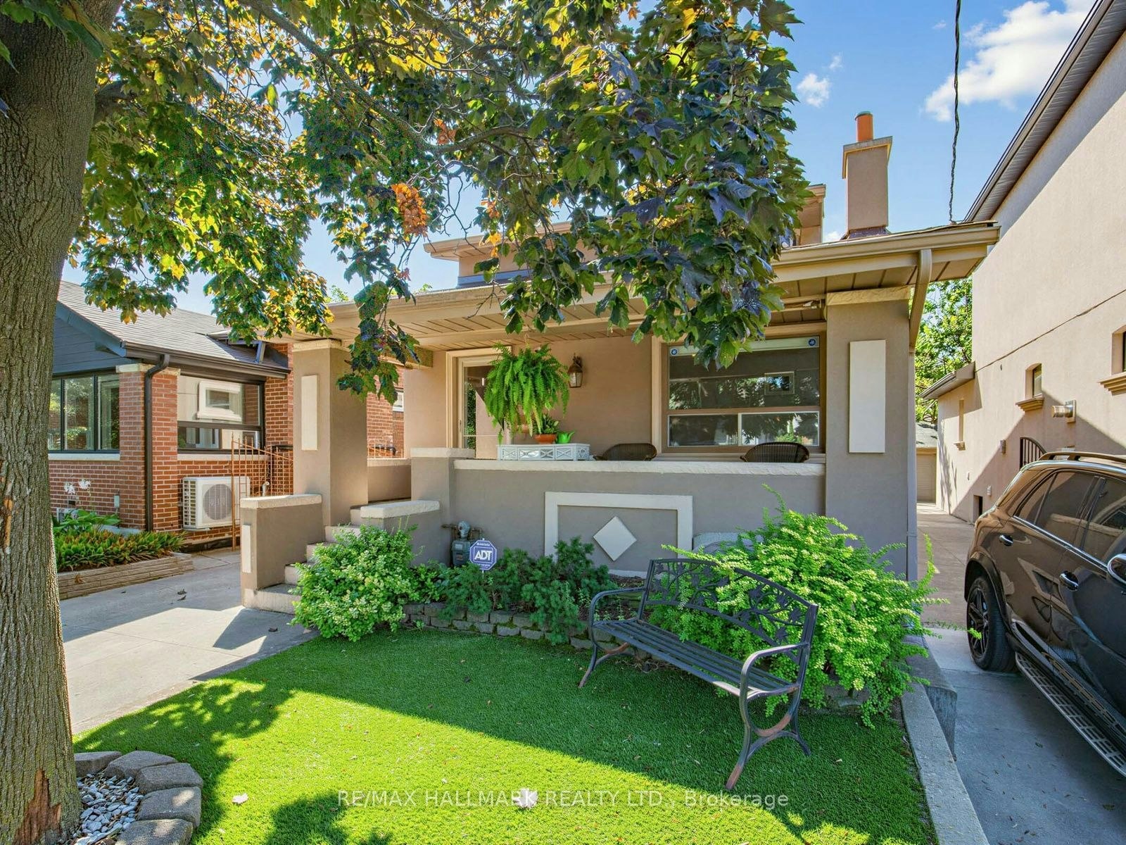 297 Strathmore Boulevard, Toronto, ON, M4J 1P9