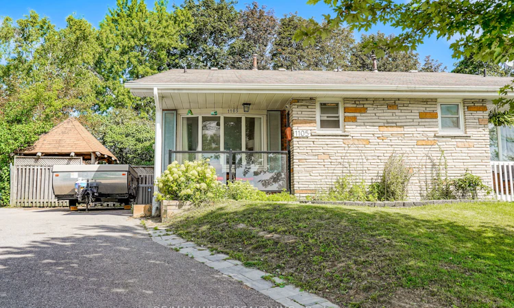 1105 Valley Court