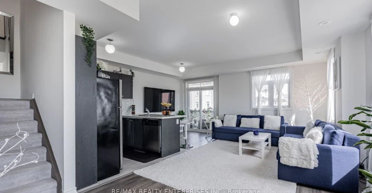 101-1725 Adirondack Chase, Pickering, ON, L1X 0E5 - 3