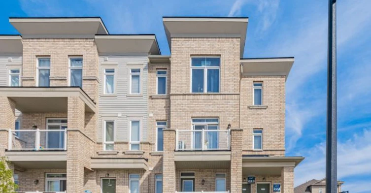 101-1725 Adirondack Chase, Pickering, ON, L1X 0E5