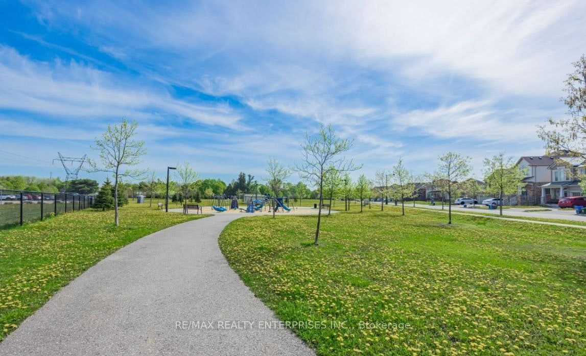 101-1725 Adirondack Chase, Pickering, ON, L1X 0E5 - 20