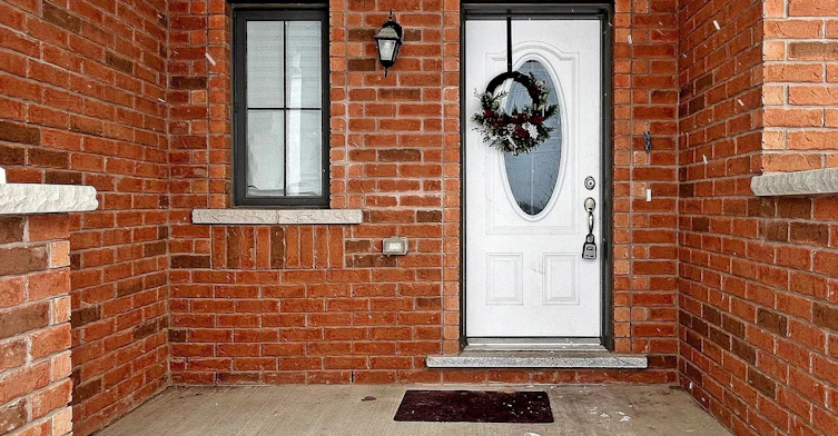 103 Westfield Drive, Whitby, ON, L1P 0E9 - 4