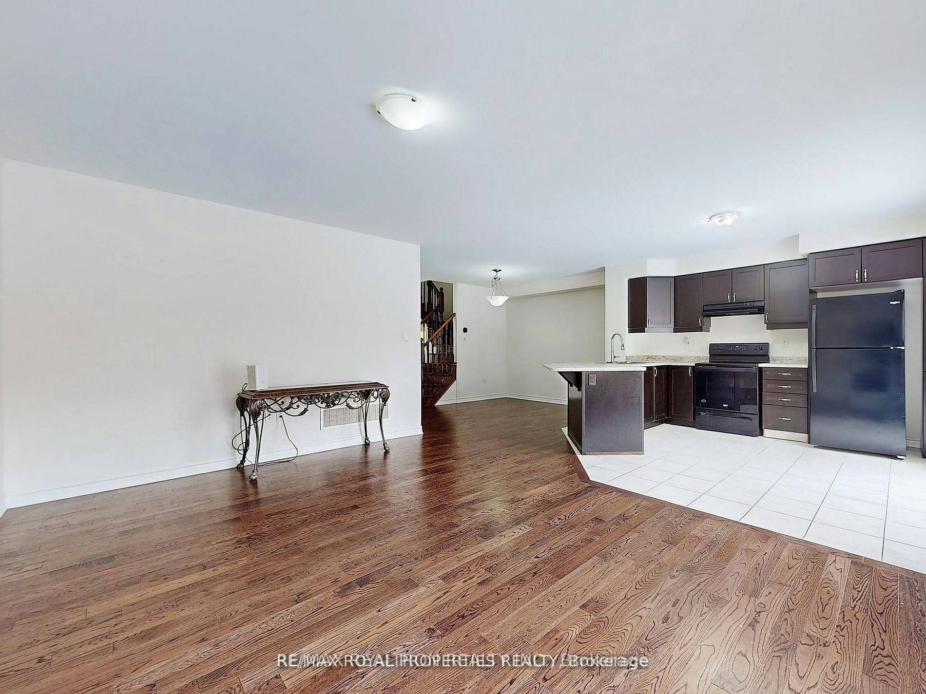 103 Westfield Drive, Whitby, ON, L1P 0E9 - 6