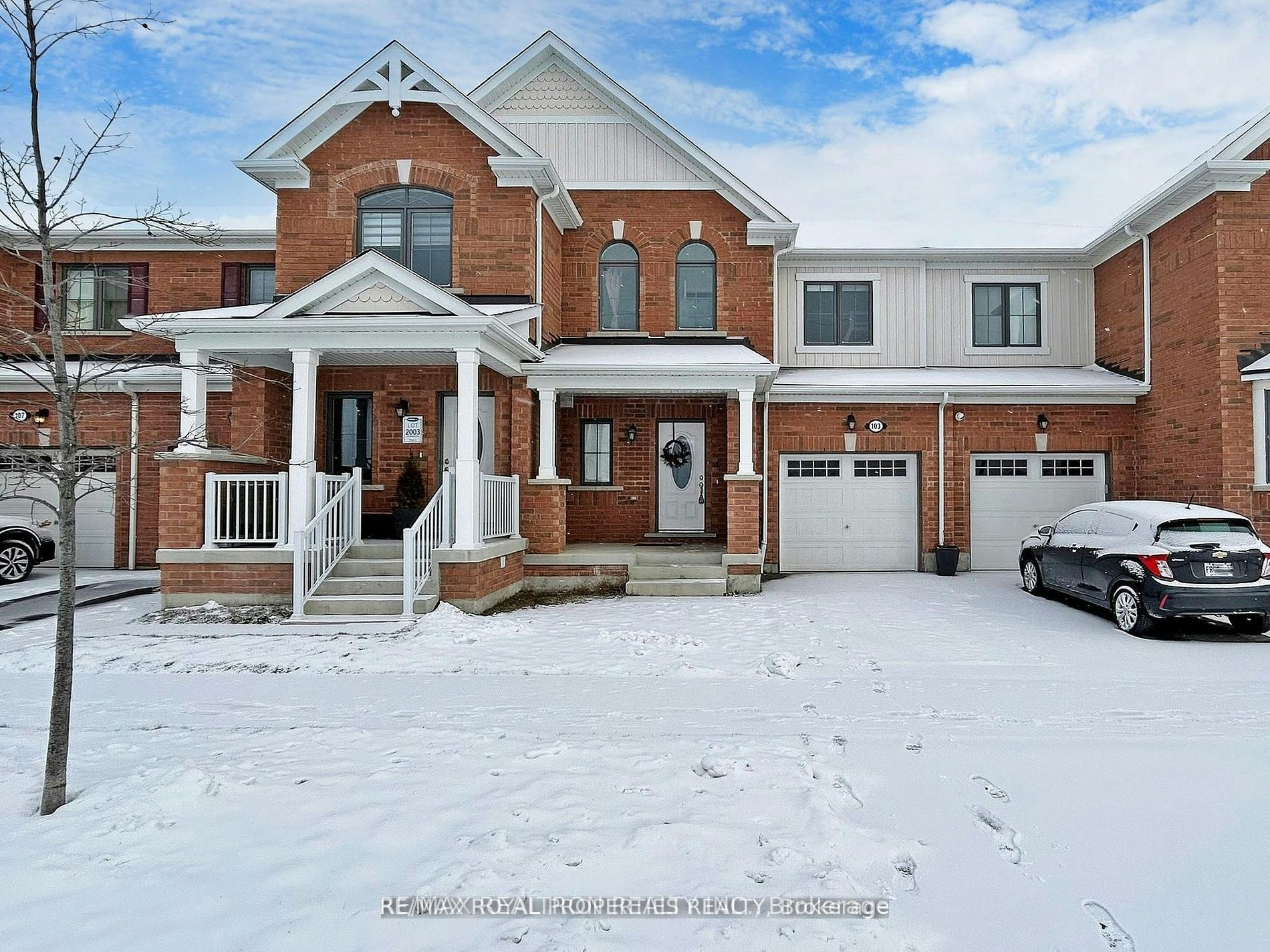 103 Westfield Drive, Whitby, ON, L1P 0E9 - 2