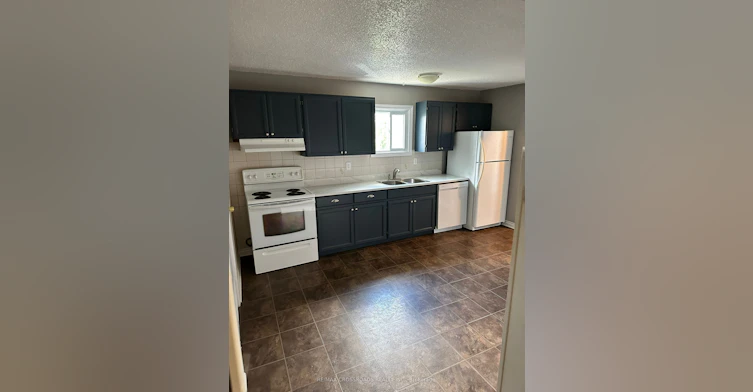 Main-613 Perry Street, Whitby, ON, L1N 4C6 - 4