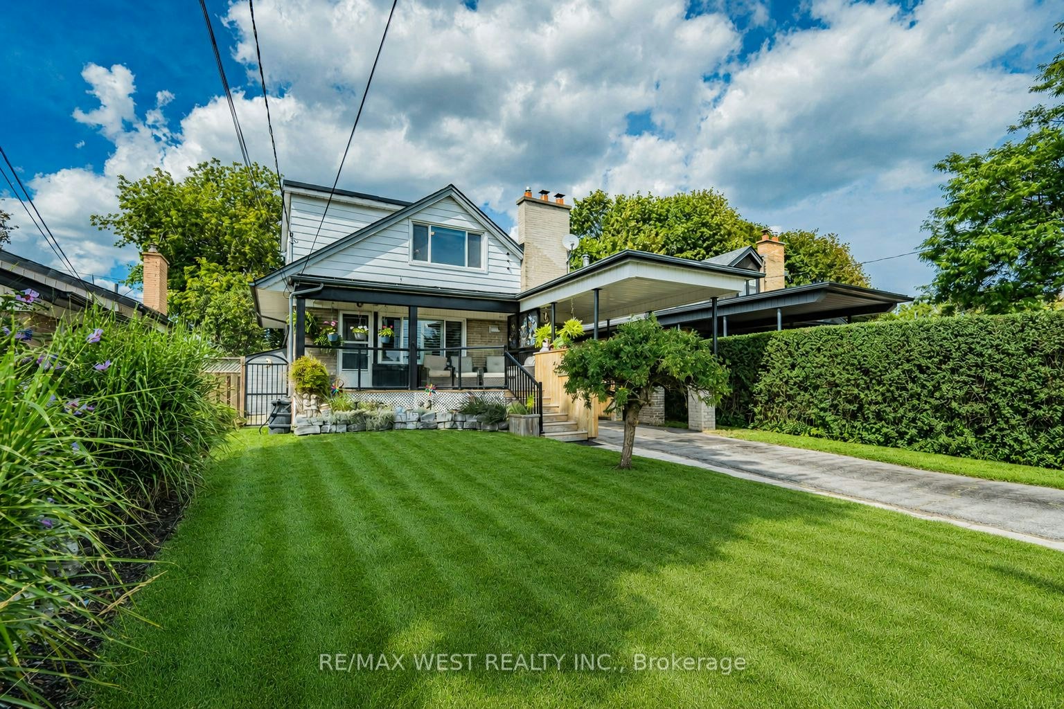 16 Shediac Road, Toronto, ON, M1K 4Z7