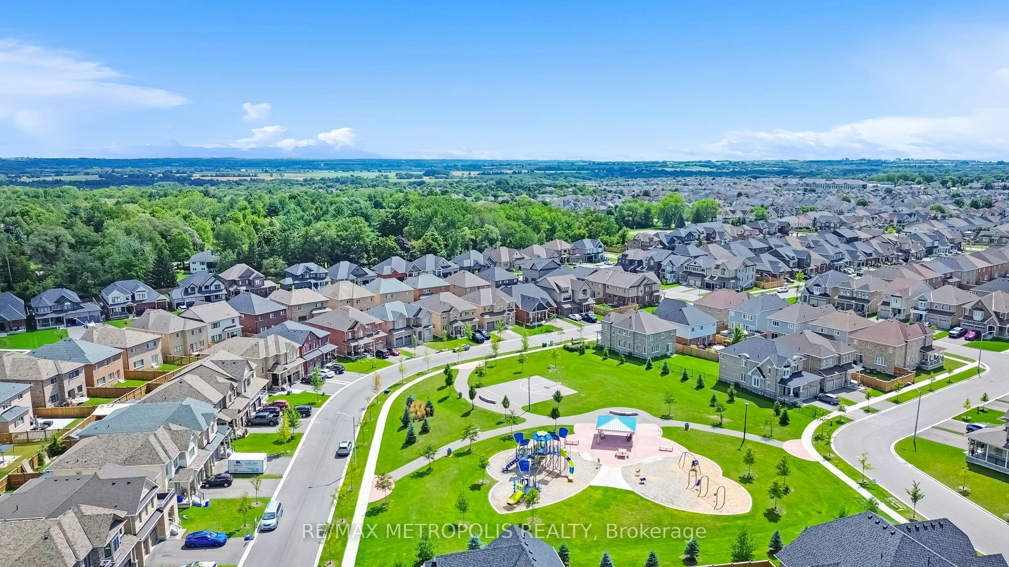 Main & Upper-15 Douglas Kemp Crescent, Clarington, ON, L1C 7E3 - 42