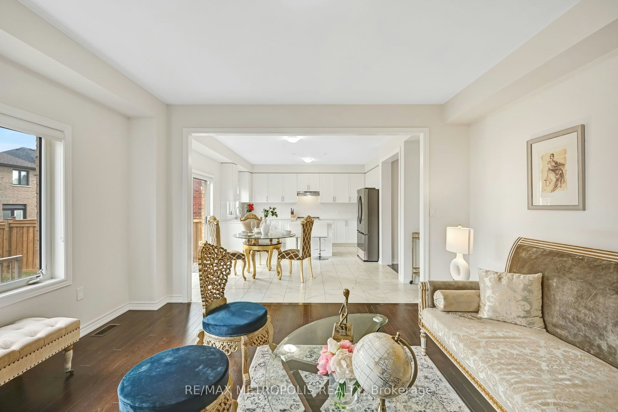 Main & Upper-15 Douglas Kemp Crescent, Clarington, ON, L1C 7E3 - 9