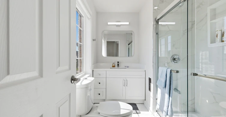 Main & Upper-15 Douglas Kemp Crescent, Clarington, ON, L1C 7E3 - 28
