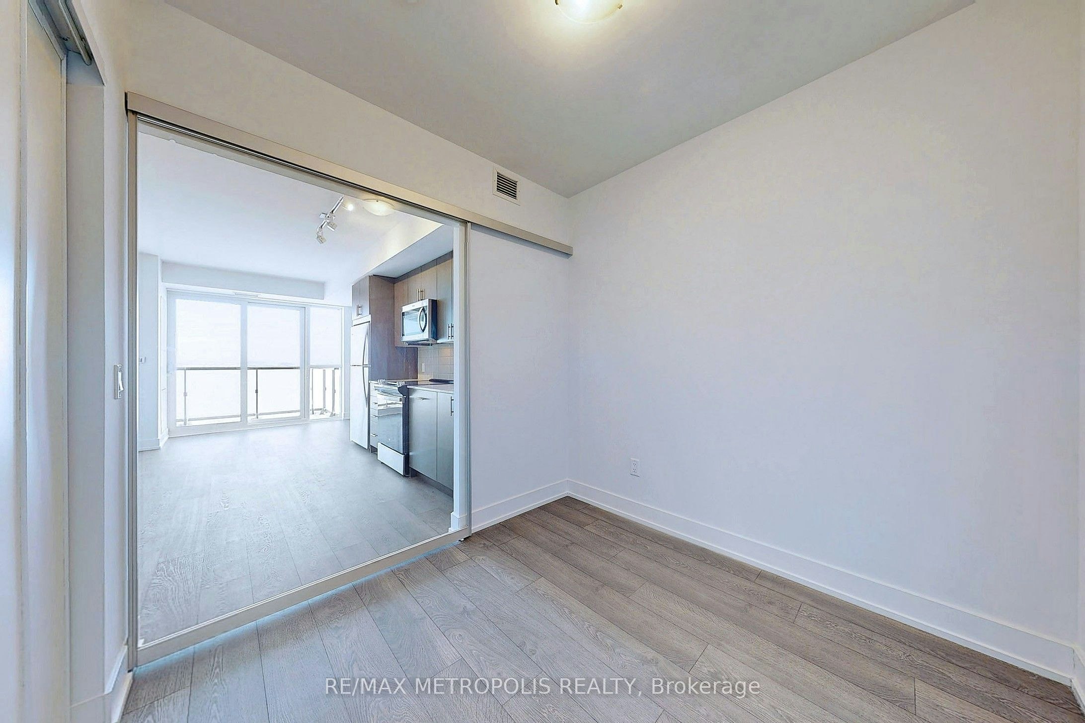 2215-2550 Simcoe Street N, Oshawa, ON, L1L 0R5 - 9