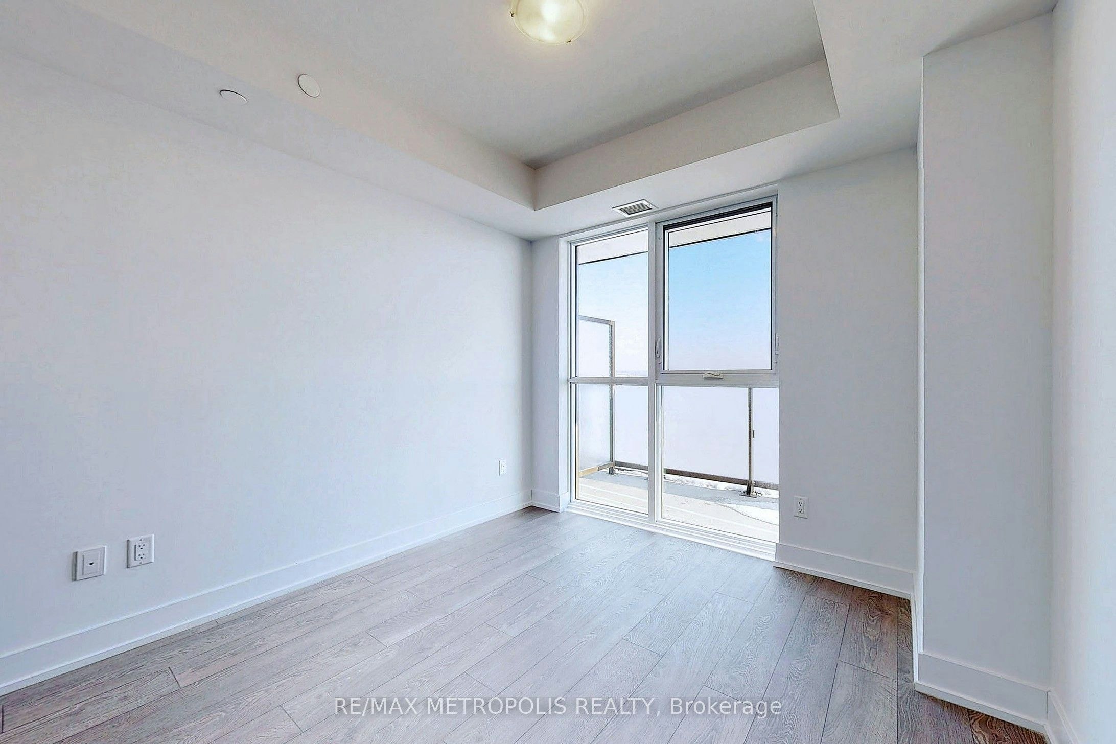 2215-2550 Simcoe Street N, Oshawa, ON, L1L 0R5 - 10