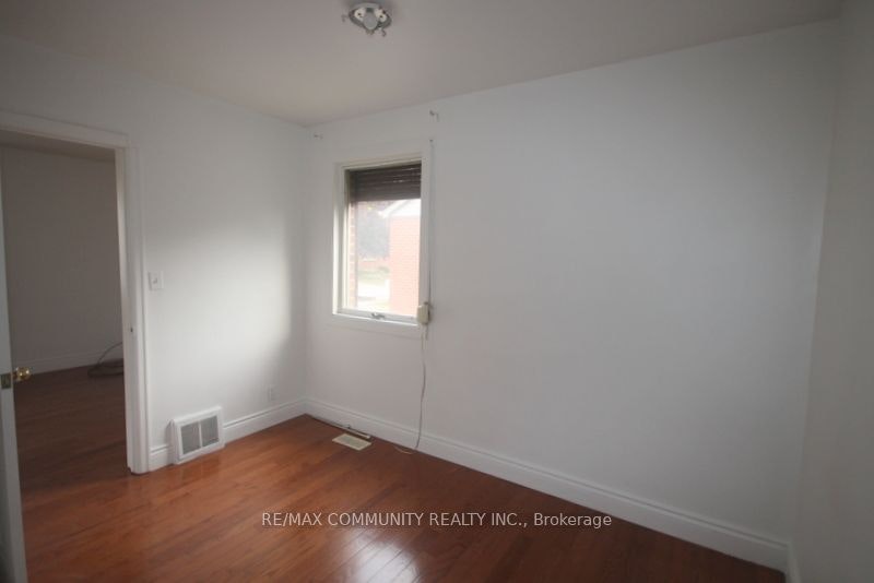 64 Admiral Road, Ajax, ON, L1S 2N9 - 8