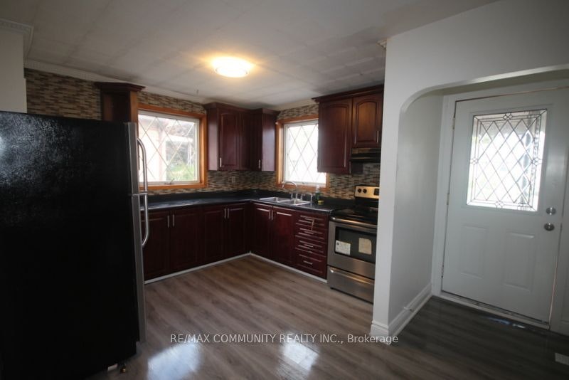 64 Admiral Road, Ajax, ON, L1S 2N9 - 3