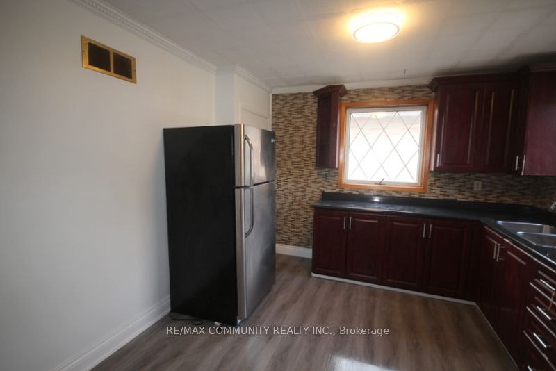 64 Admiral Road, Ajax, ON, L1S 2N9 - 4