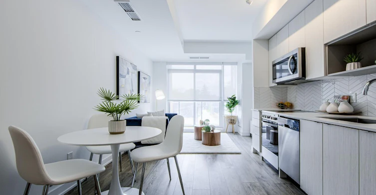 204-630 Greenwood Avenue, Toronto, ON, M4J 0A8
