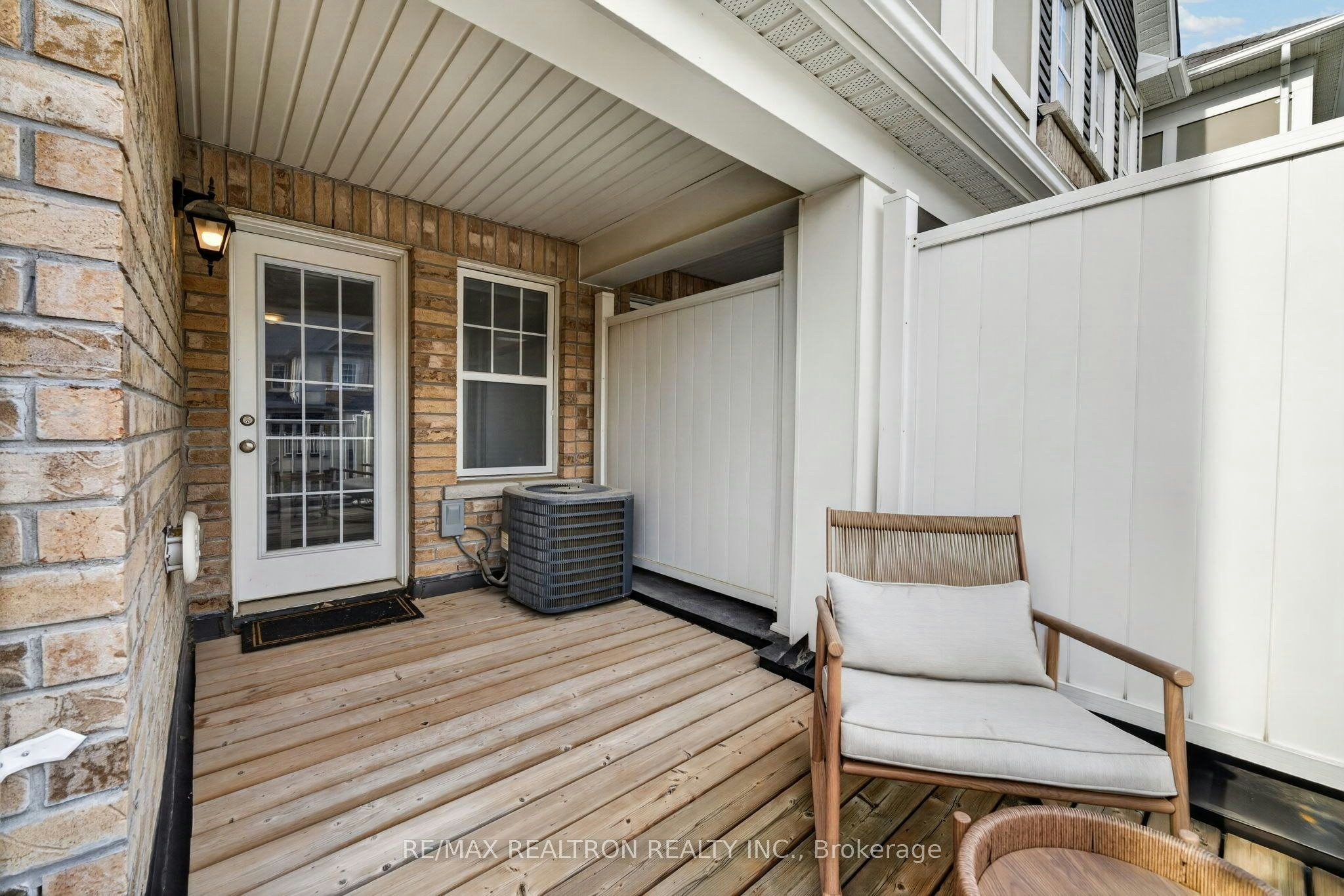 1096 Silk Street, Pickering, ON, L1X 0E8 - 17