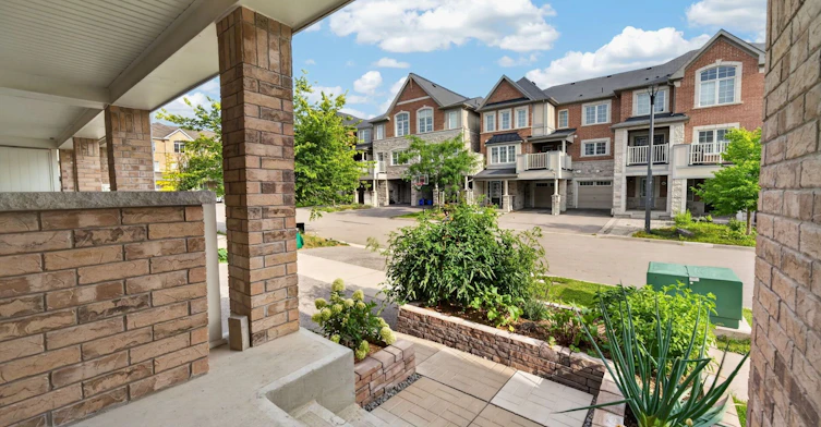 1096 Silk Street, Pickering, ON, L1X 0E8 - 3