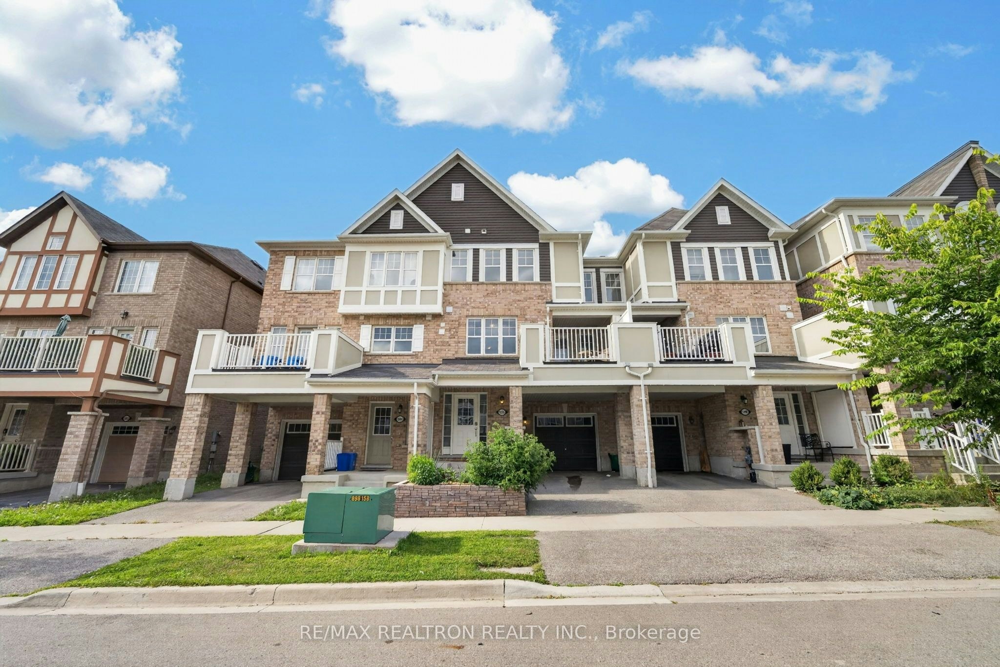 1096 Silk Street, Pickering, ON, L1X 0E8