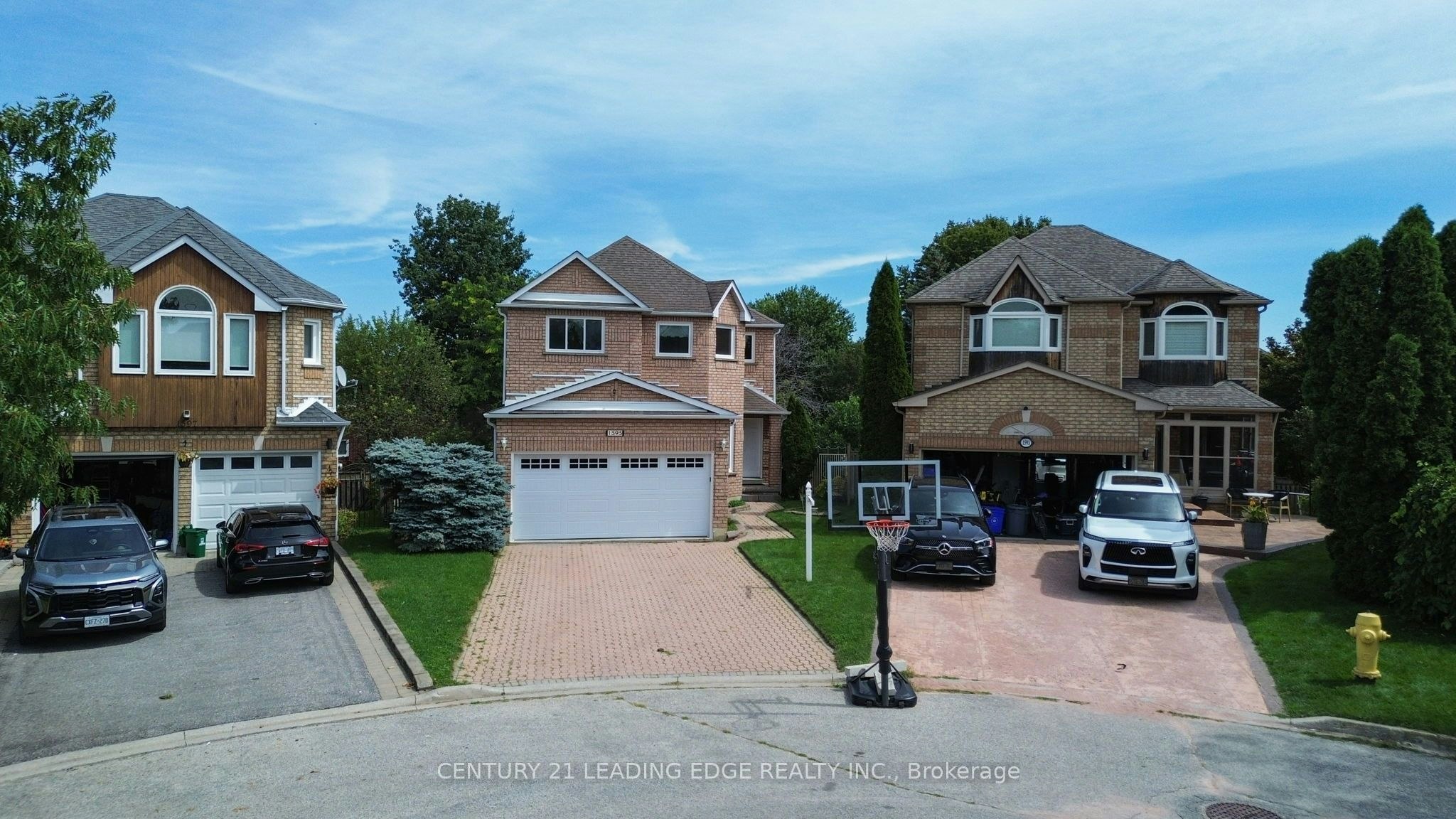 1595 Deerhurst Court, Pickering, ON, L1V 6Y7