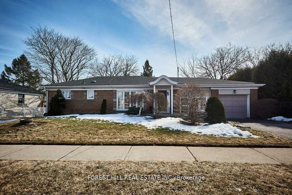 99 Switzer Drive, Oshawa, ON, L1G 3J5