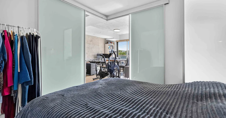 325-246 Logan Avenue, Toronto, ON, M4M 0E9 - 23