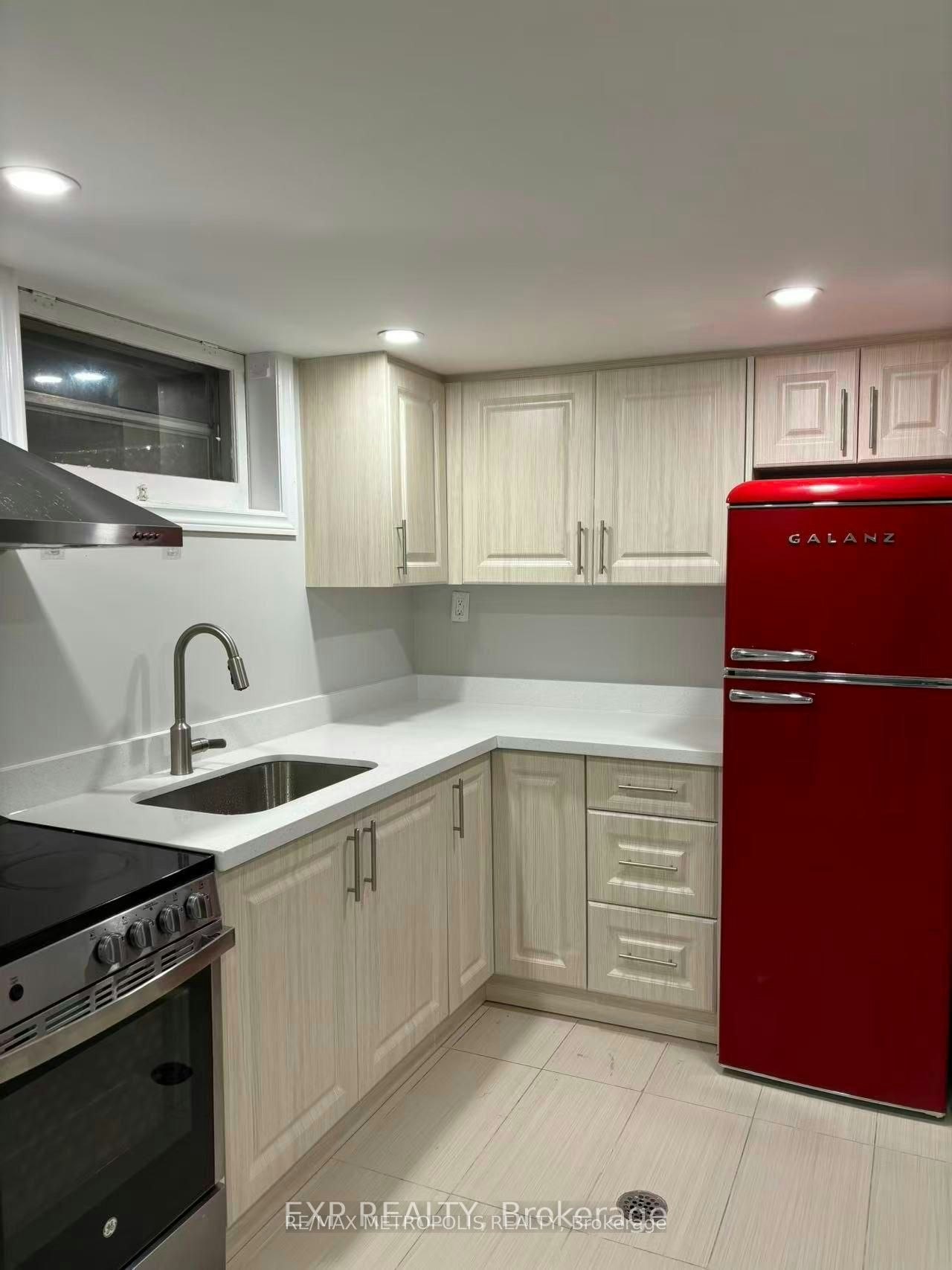 Bsmt-6 Mid Pines Road, Toronto, ON, M1G 2L6