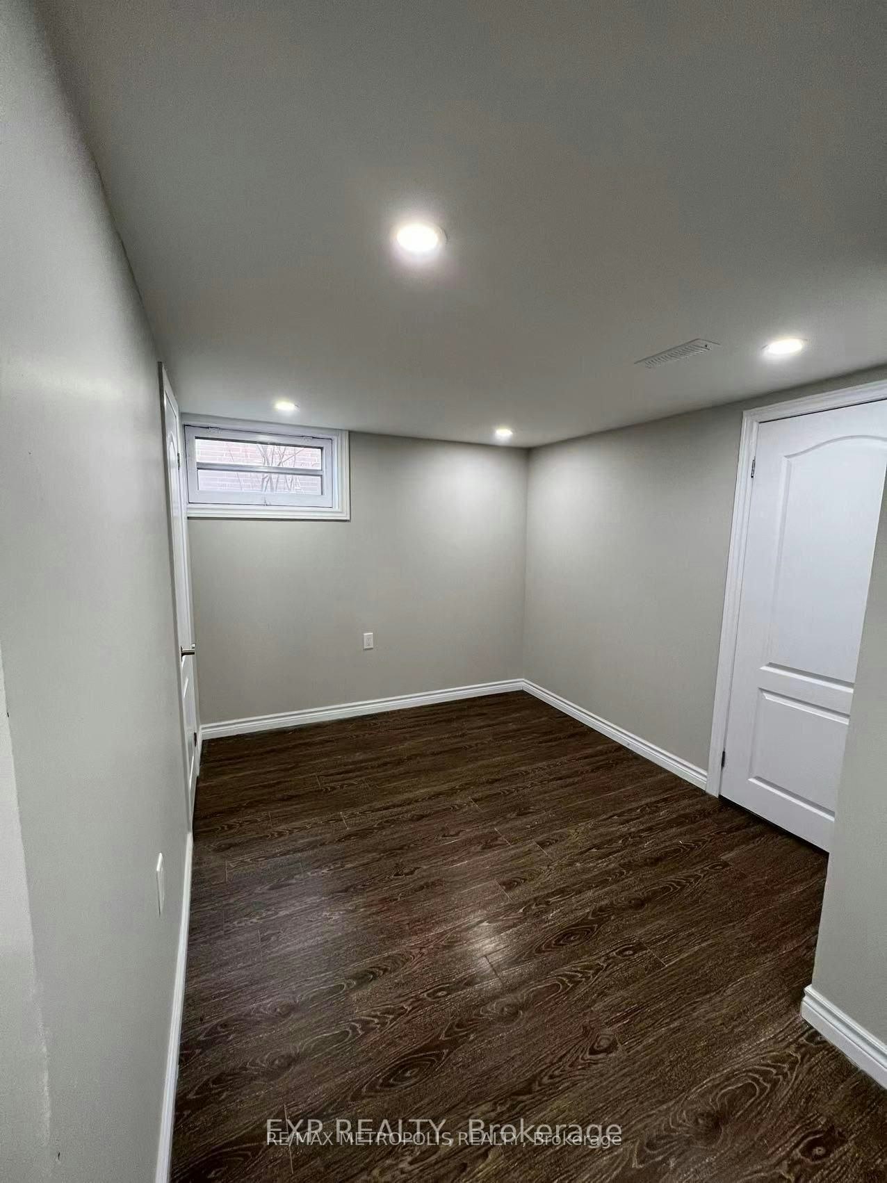 Bsmt-6 Mid Pines Road, Toronto, ON, M1G 2L6 - 5