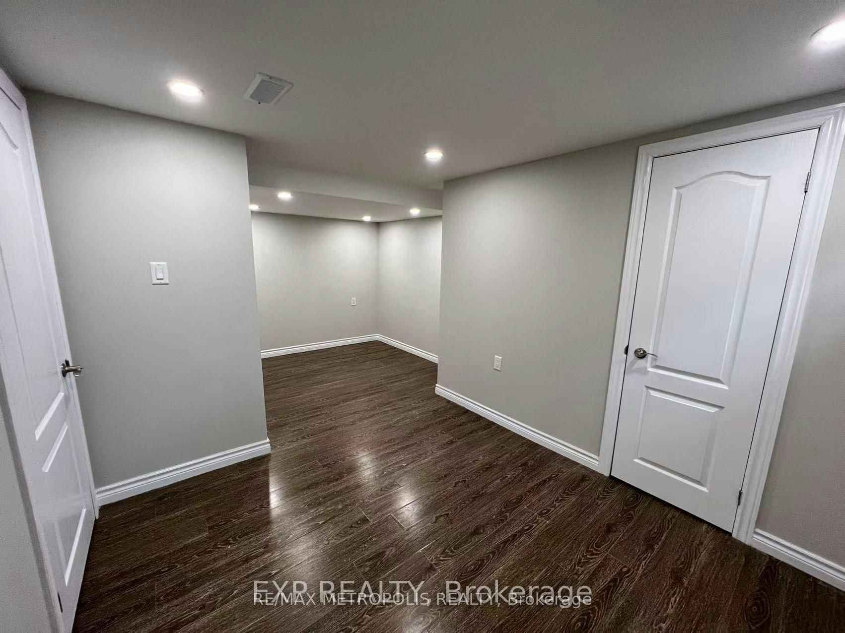 Bsmt-6 Mid Pines Road, Toronto, ON, M1G 2L6 - 3