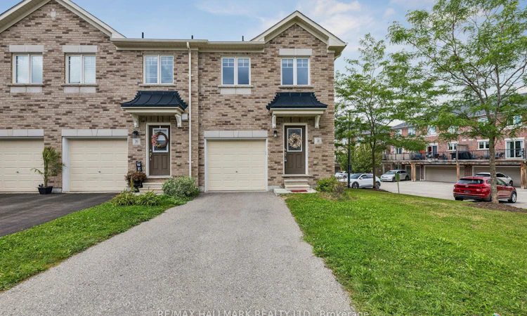 24 Markham Trail
