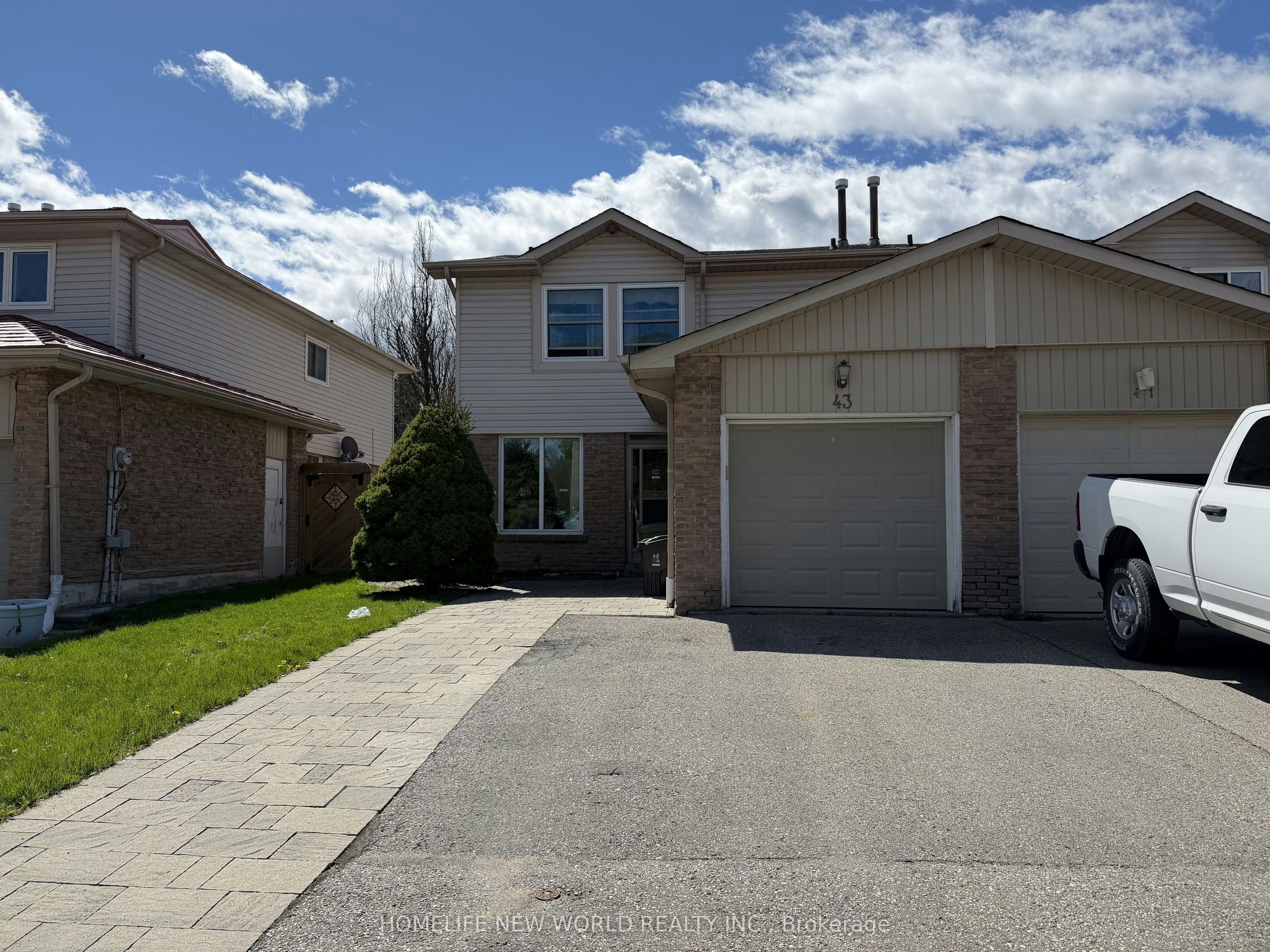 43 Bushmills Square, Toronto, ON, M1V 1K5