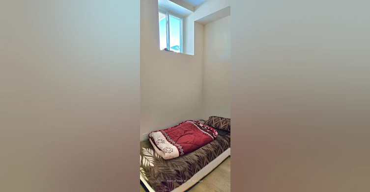 Bsmnt 213 Doug Finney Street, Oshawa, ON, L1K 3G3 - 10