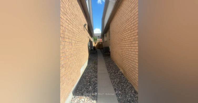 101 Mackey Drive, Whitby, ON, L1P 1R5 - 2