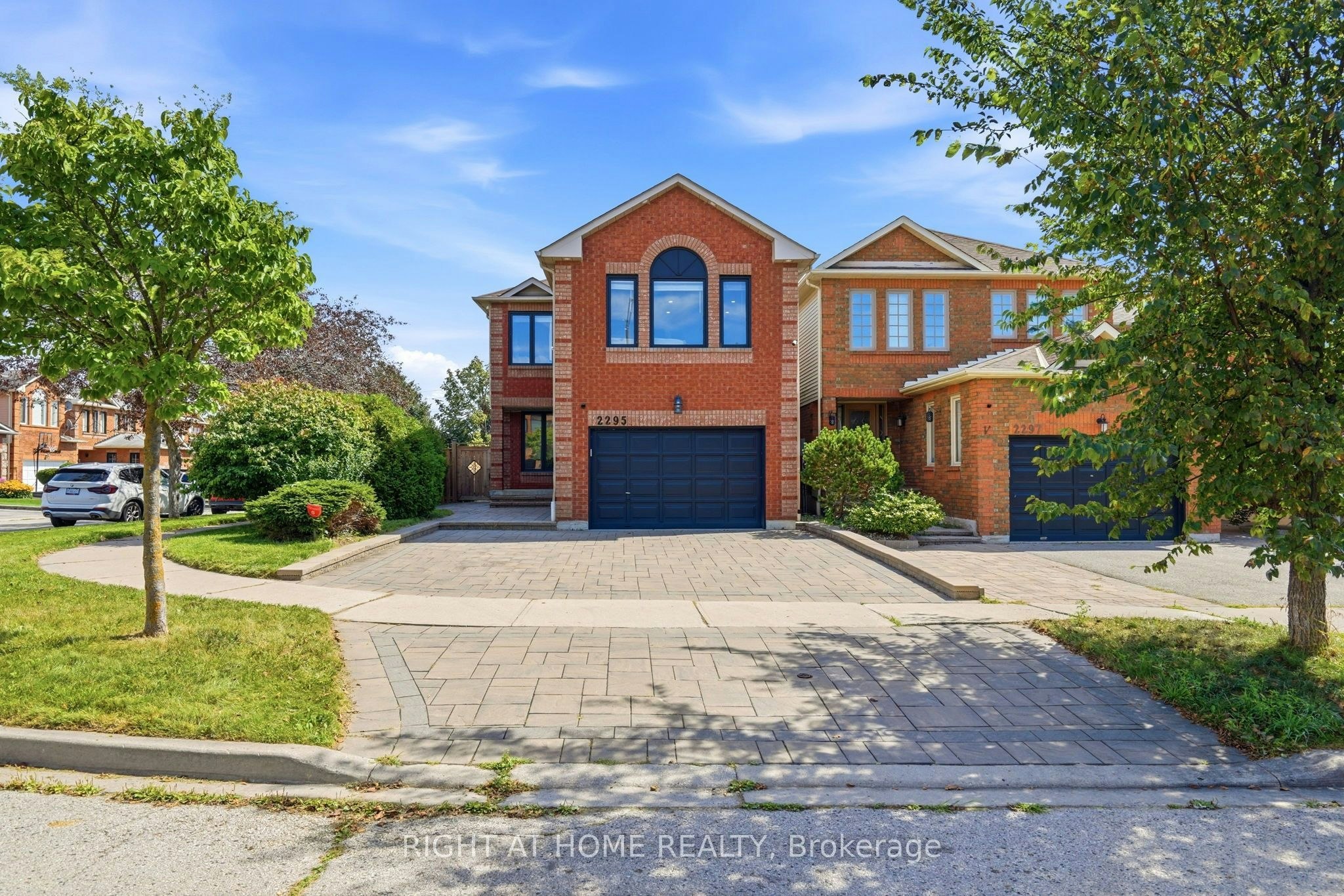 2295 Wildwood Crescent, Pickering, ON, L1X 2R8