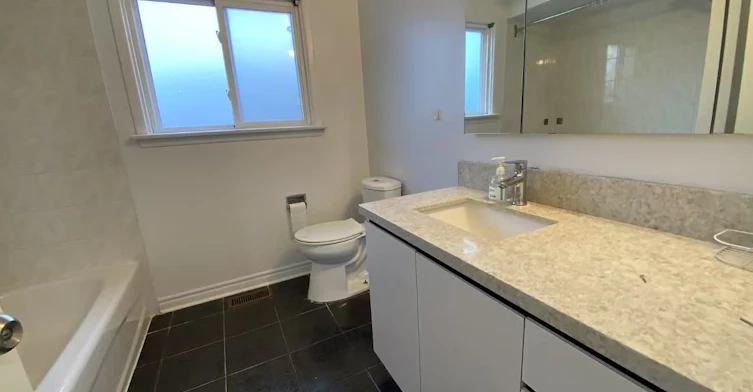 B2-43 Wakefield Crescent, Toronto, ON, M1W 2C1 - 2