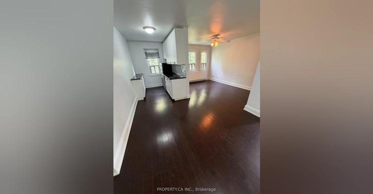 32-849 Broadview Avenue E, Toronto, ON, M4K 2P9 - 5