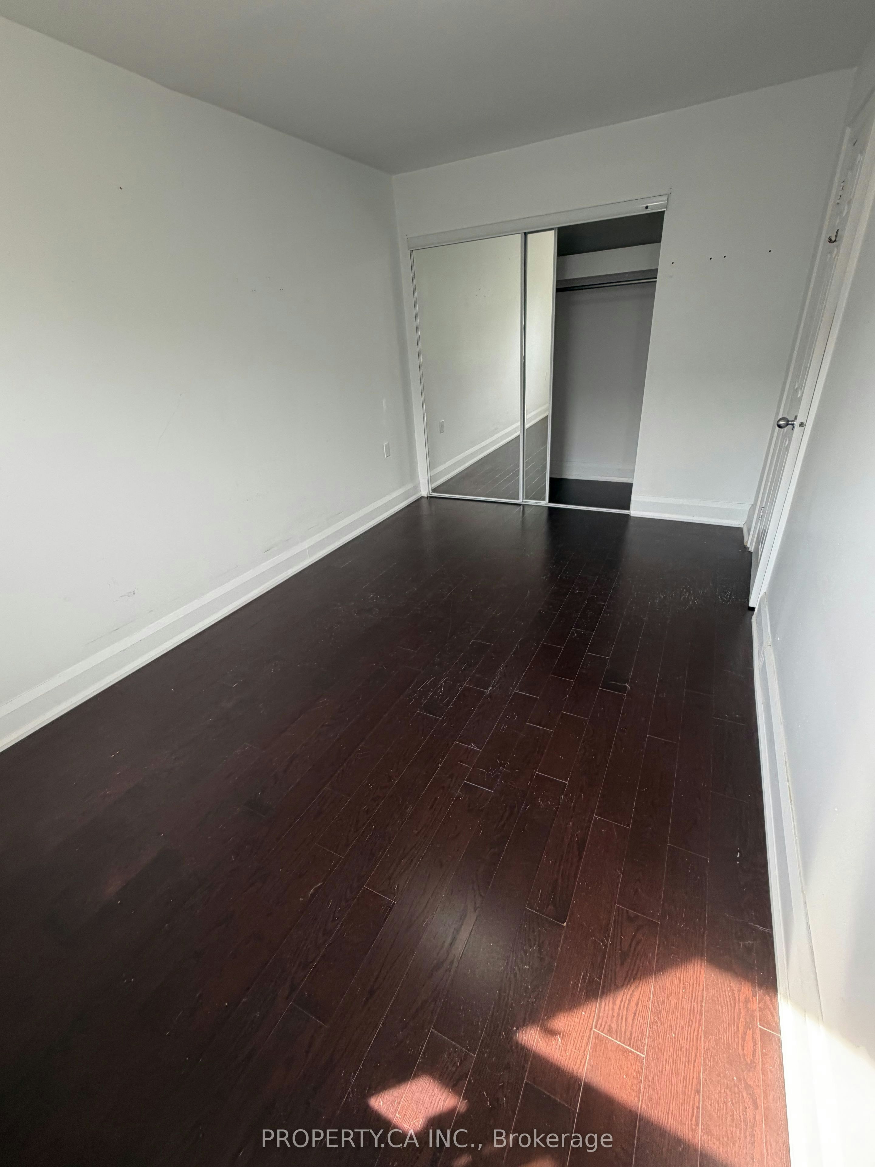 32-849 Broadview Avenue E, Toronto, ON, M4K 2P9 - 4